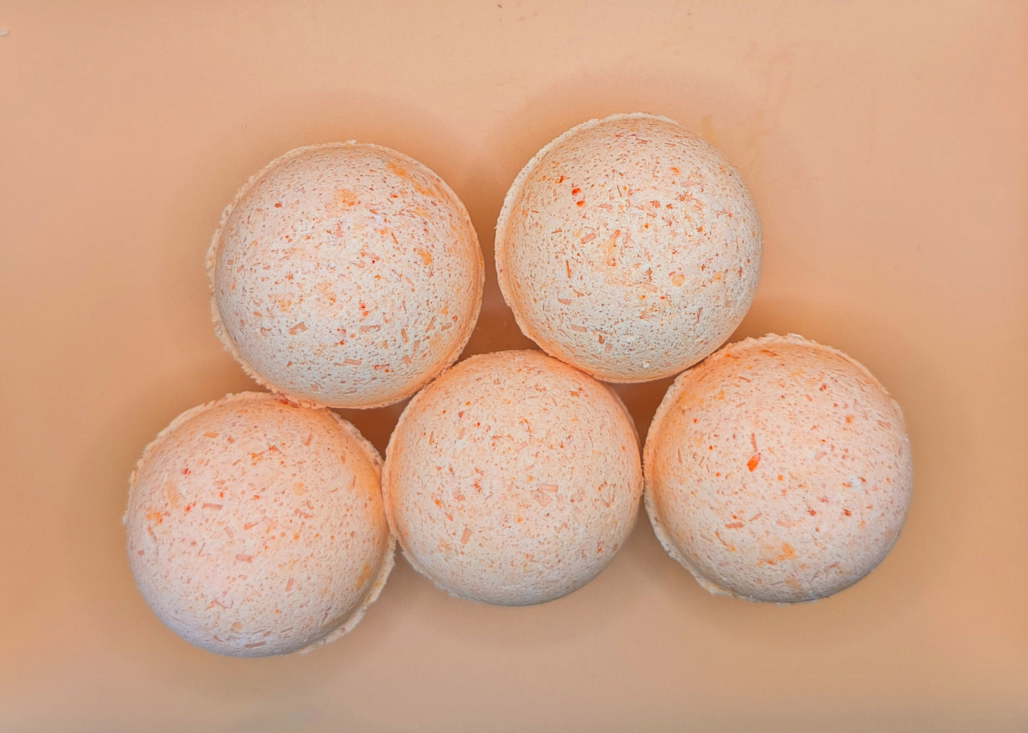 Natural bath bomb- Clementine &Papaya
