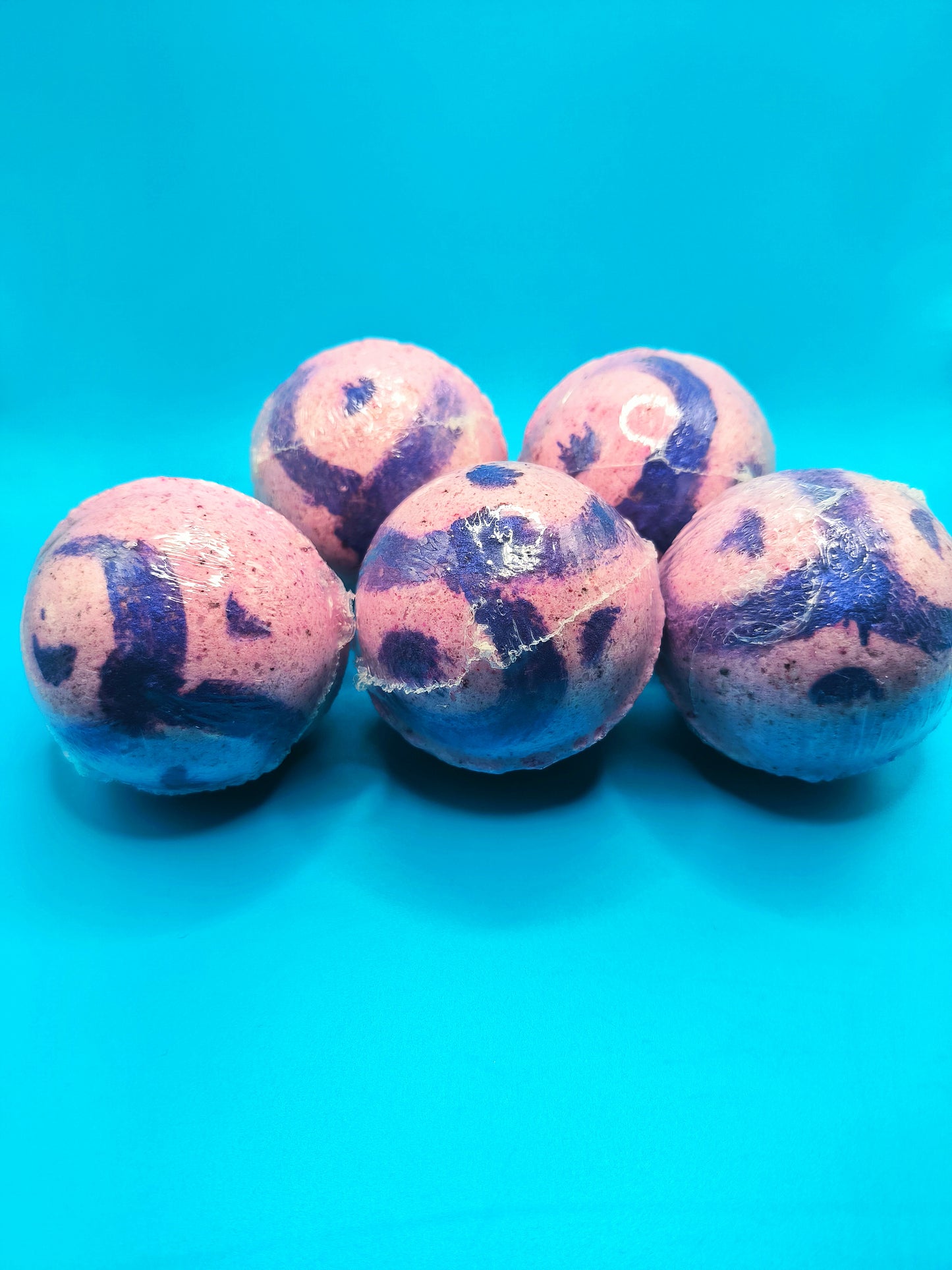 Flowerbomb inspired - natural bath bomb