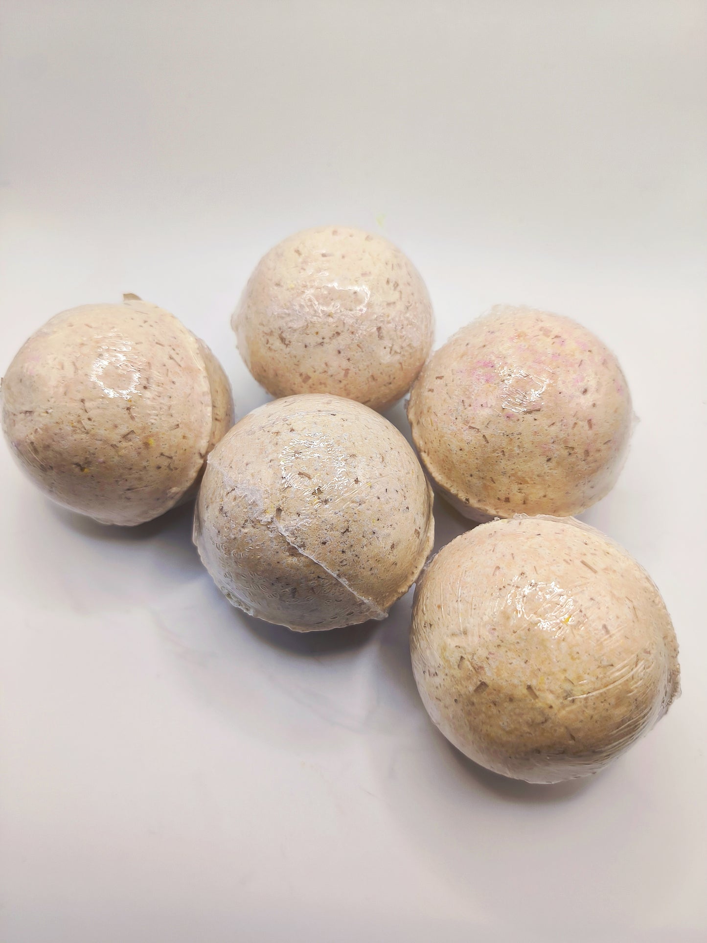 Natural bath bomb-Lemon blossom and cedarwood