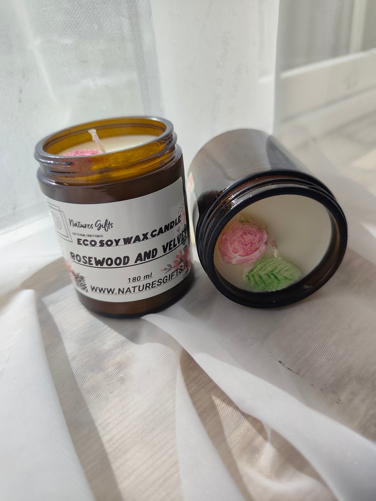 Soy candle - Rosewood and velvet